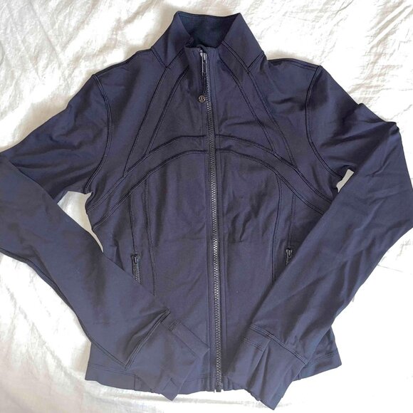 Lululemon Define Cropped Jacket Nulu (Black) - size 6 - Picture 1 of 4